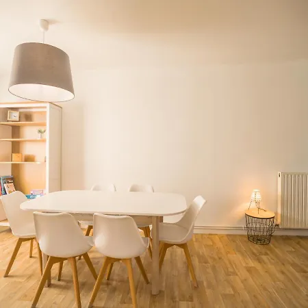Le Duplex Pasteur - 5 Min Hypercentre - Ideal Groupe - Parking Gratuit * Troyes